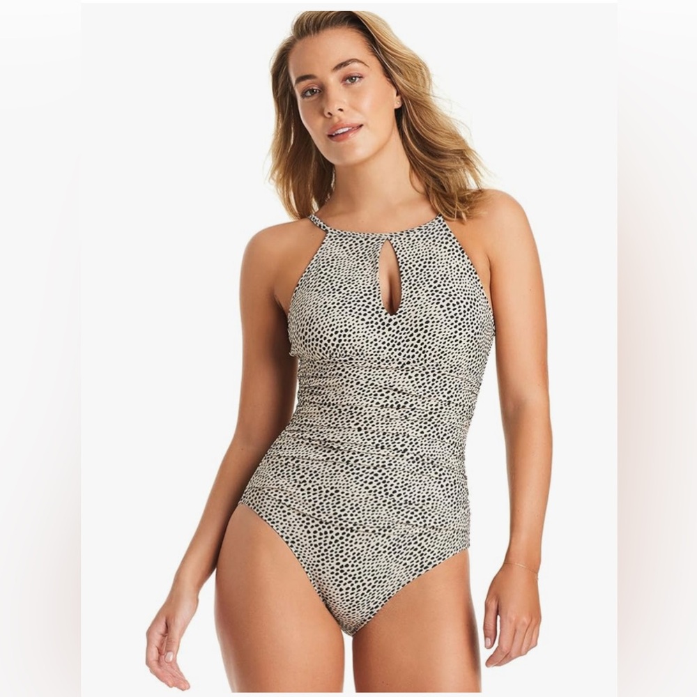 ELLEN TRACY One Piece Swimsuit, High Neck with Keyhole Cutout Wheat, Speckled